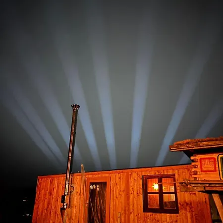 Lovingly Renovated 120-year-old Train Car! Dom wakacyjny Ramsau am Dachstein